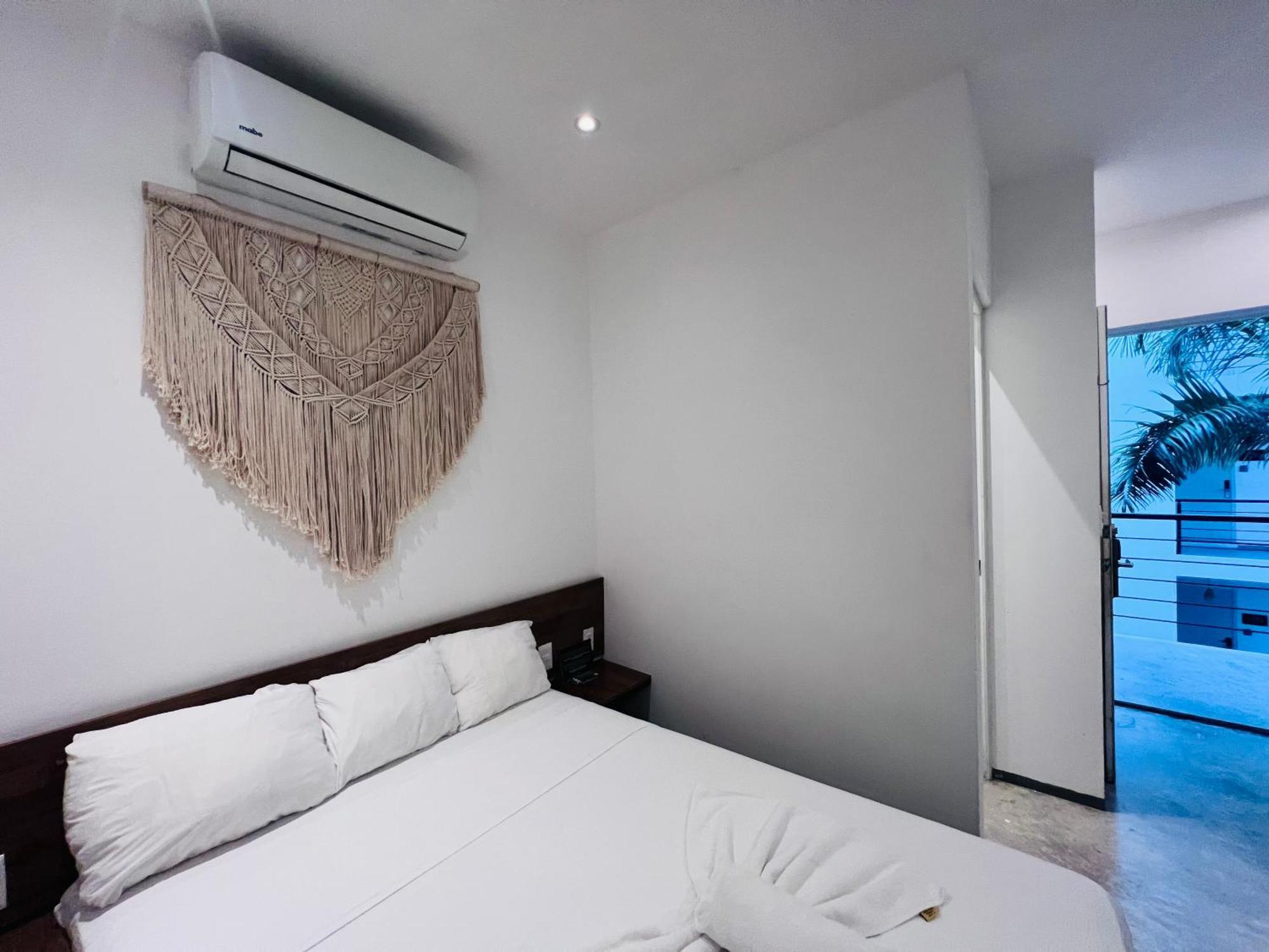 Coco Live Suites Playa del Carmen Exterior photo
