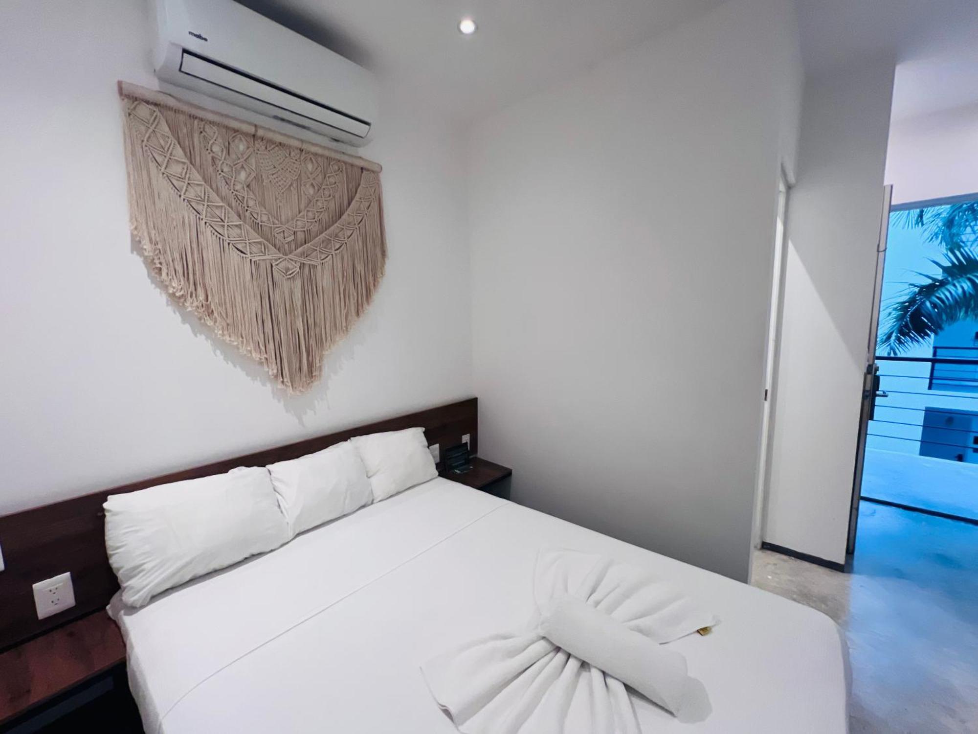 Coco Live Suites Playa del Carmen Exterior photo